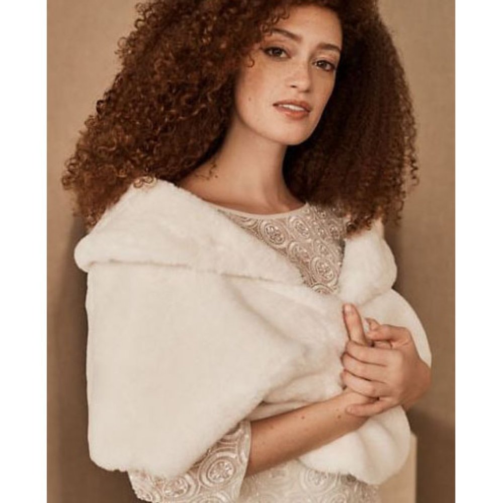 BHLDN White Faux Fur Shrug/Cape Size S